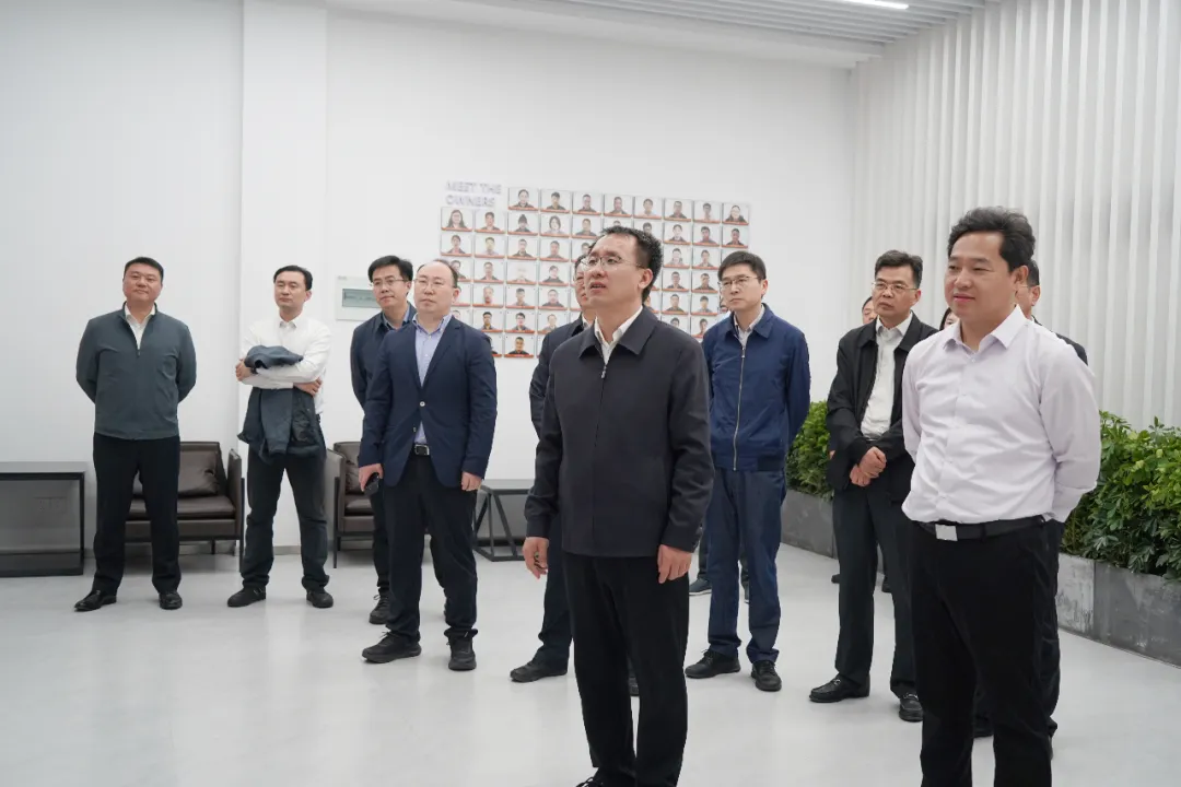 李超鲲调研中科摩通