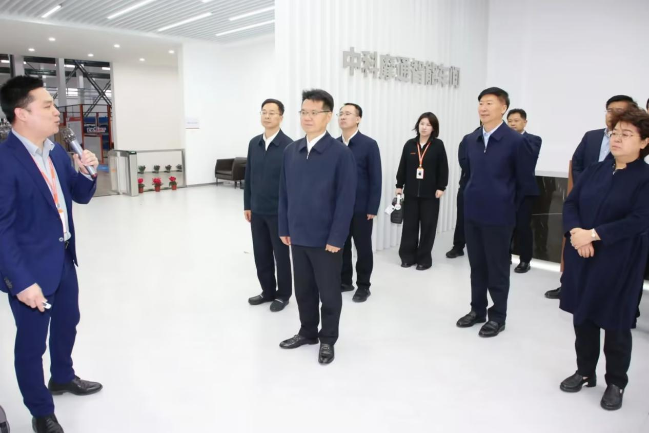 王剑锋调研中科摩通